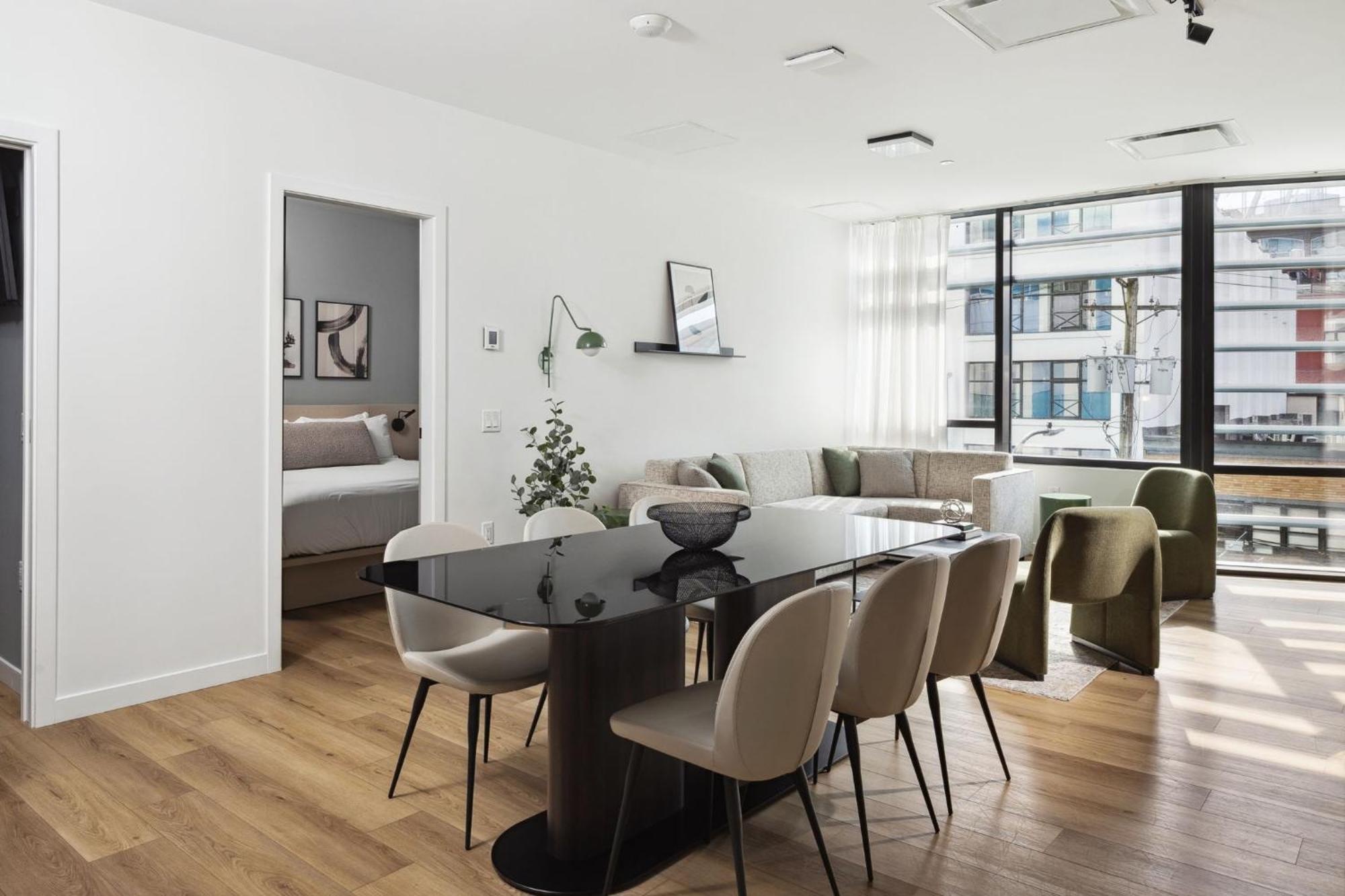 Smithe House Hotel Ванкувър Екстериор снимка