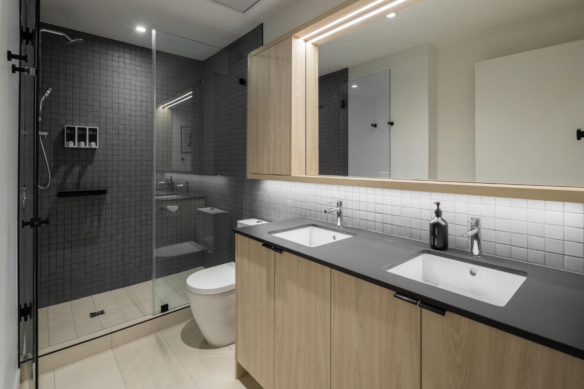 Smithe House Hotel Ванкувър Екстериор снимка