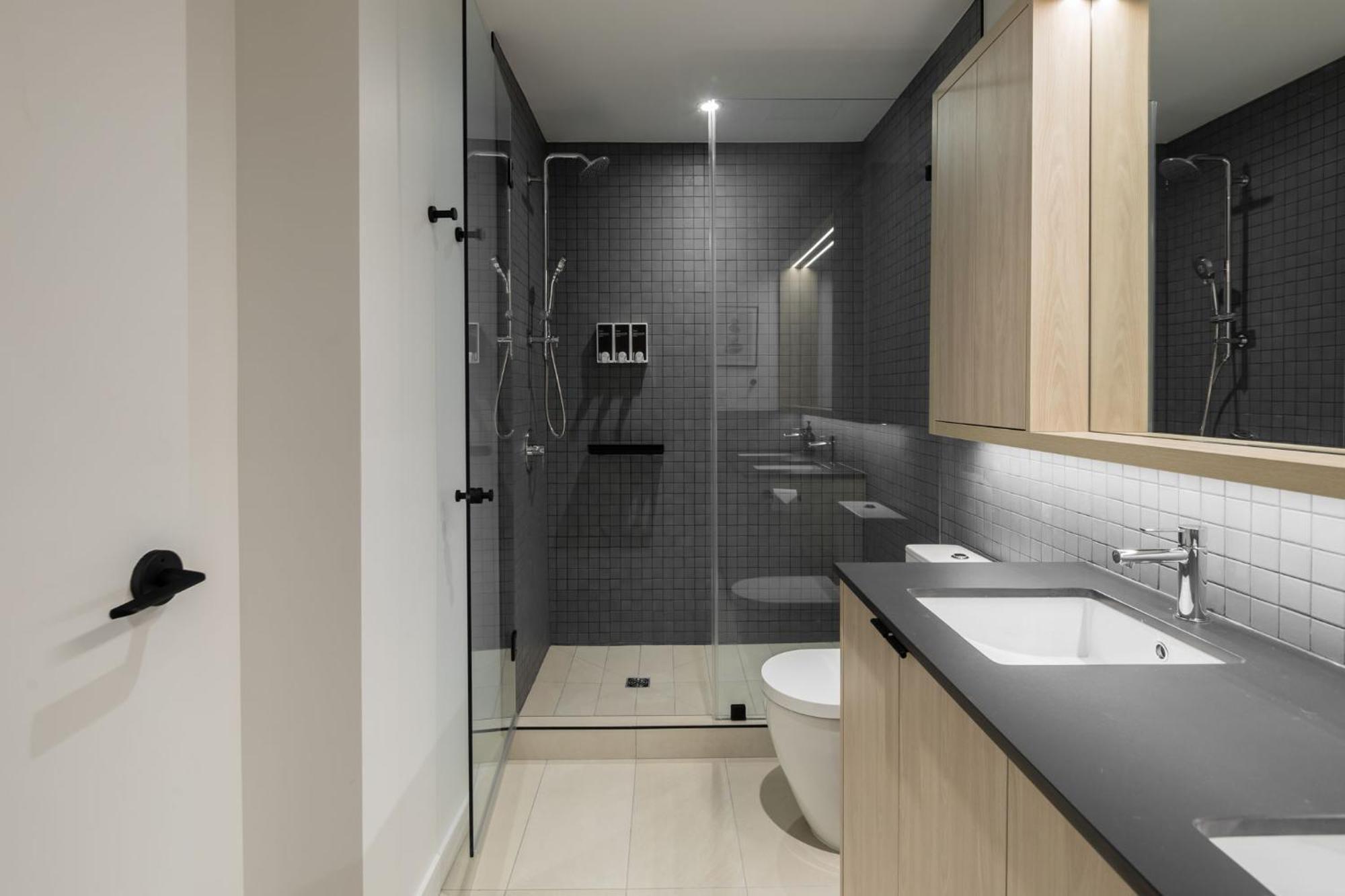 Smithe House Hotel Ванкувър Екстериор снимка